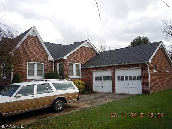 2nd image of 69 Belle Meade Dr