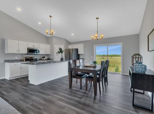 4702 7th St NE, Saint Cloud, MN 56304