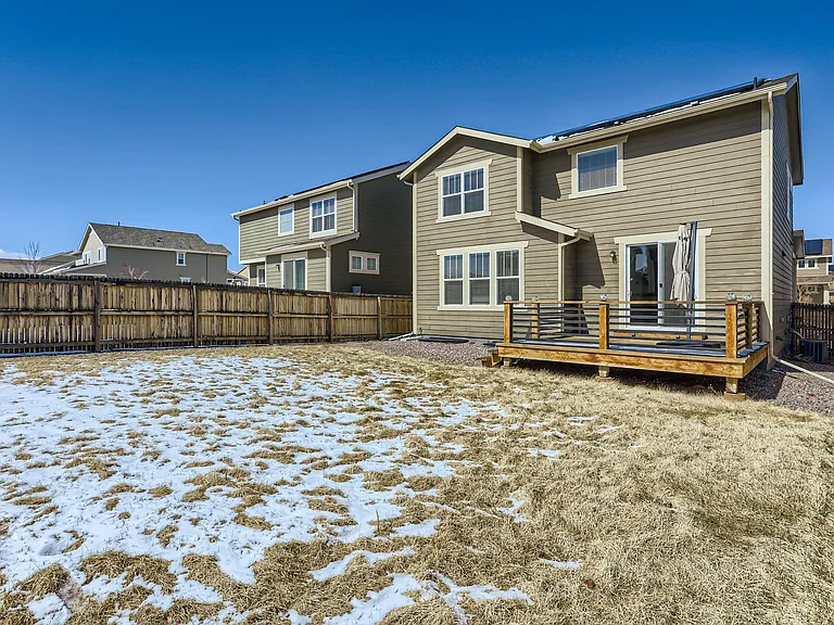 14980 Vienna Cir — Photo 32