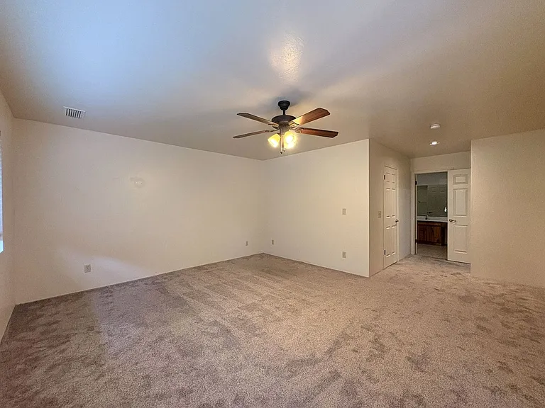 21 Red River Rd — Photo 12