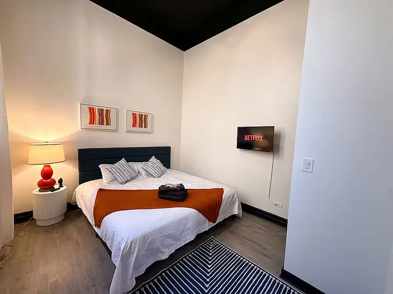 2325 S Michigan Ave #2 — Photo 13