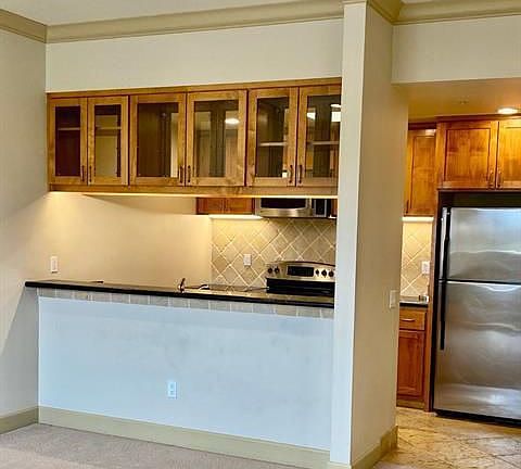 2nd image of 520 N Santa Cruz Ave #200