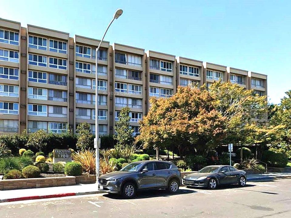 1st image of 1700 Civic Center Dr APT 314