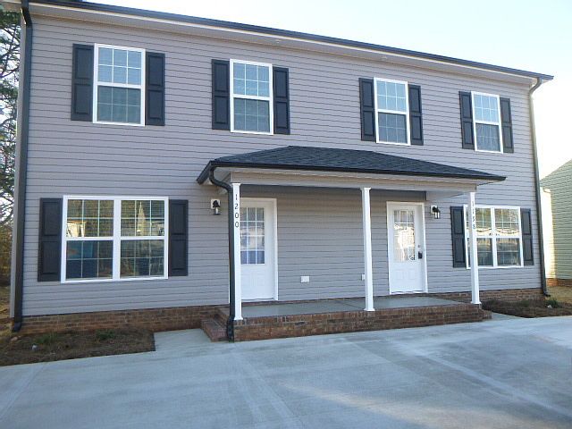1st image of 1200 Davis St #1