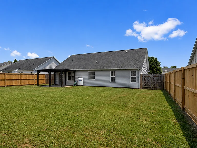 1944 Yellowbrick Rd — Photo 33