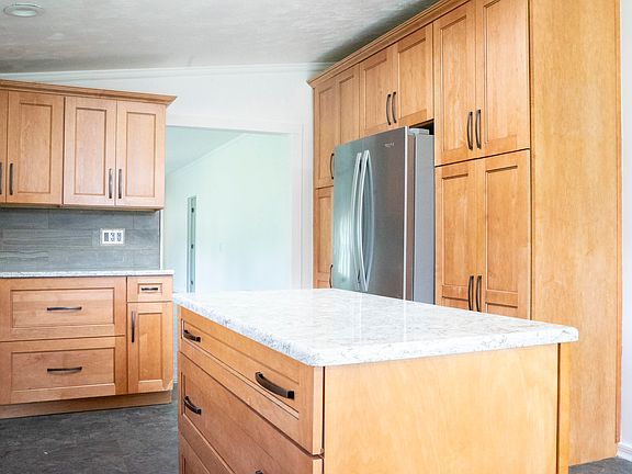 5th image of 43 Nichols Rd
