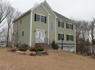 3 Carl Forester Ln, Woburn, MA 01801