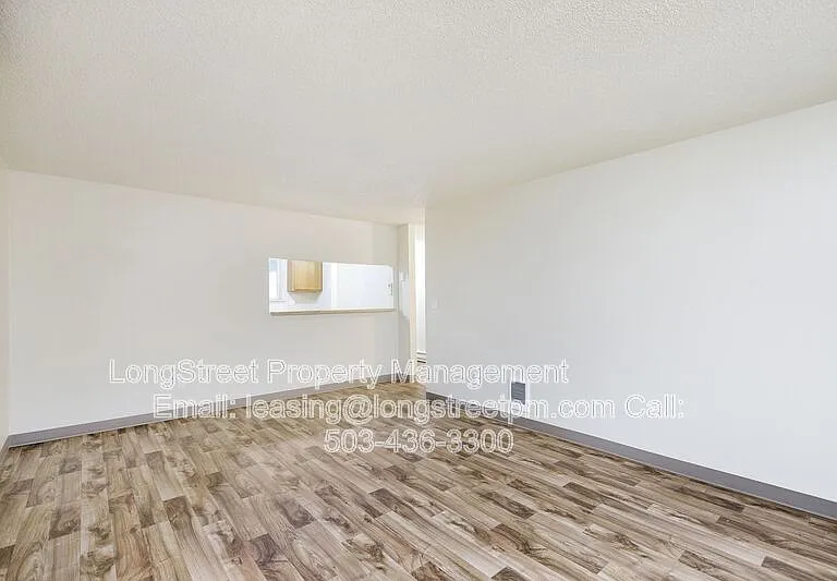 11353 SW Greenburg Rd #D — Photo 8