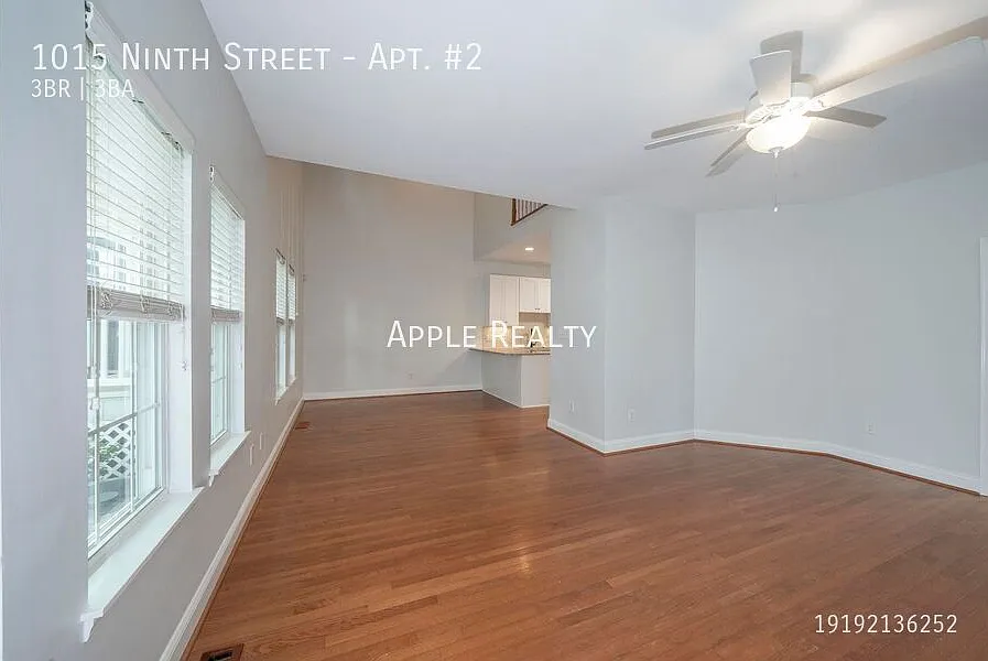 1015 Ninth St Apt 2 - Available now! Free 2-Week Move-In Special — Photo 3