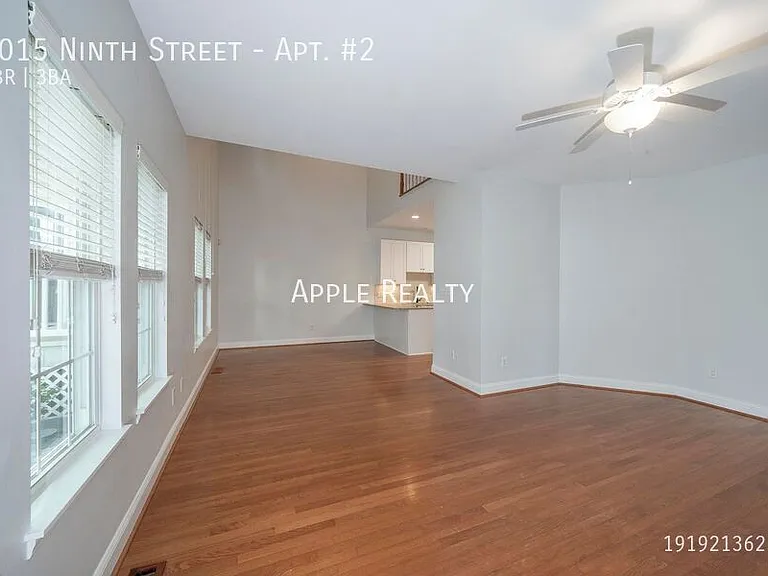 1015 9th St #2 — Photo 3