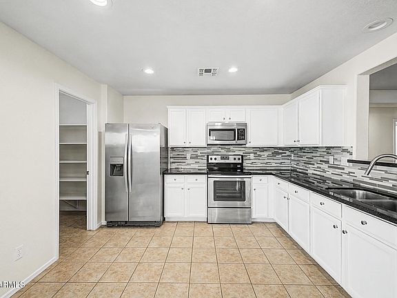 5th image of 39990 W MARY LOU Drive