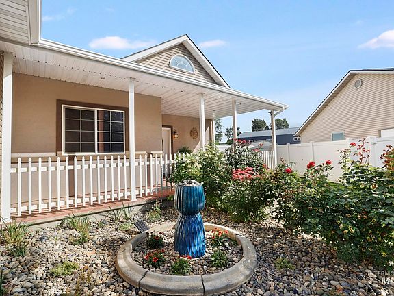 5th image of 2213 Alex Dr