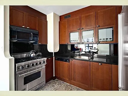 Sold by Stribling | media 9