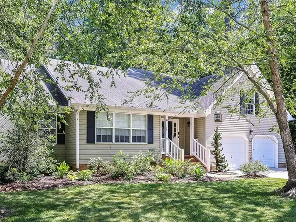 349 Sawyers Mill Xing, Chesapeake, VA 23323