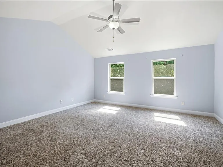 1268 Mitford Ln — Photo 19