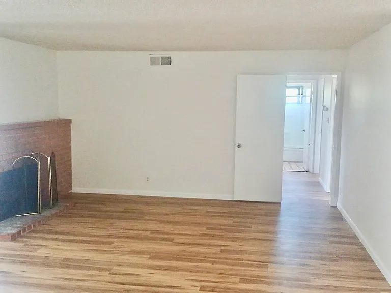 7777 Shrader Cir — Photo 4