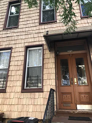 Rented by Compass | media 27