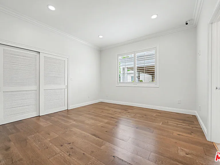 1908 S Durango Ave — Photo 26
