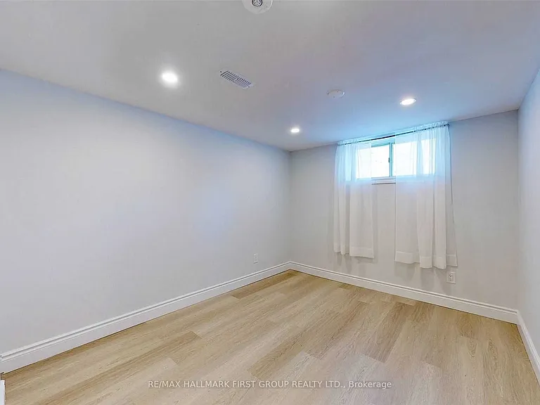 62 Ambassador St #BASEMENT — Photo 16