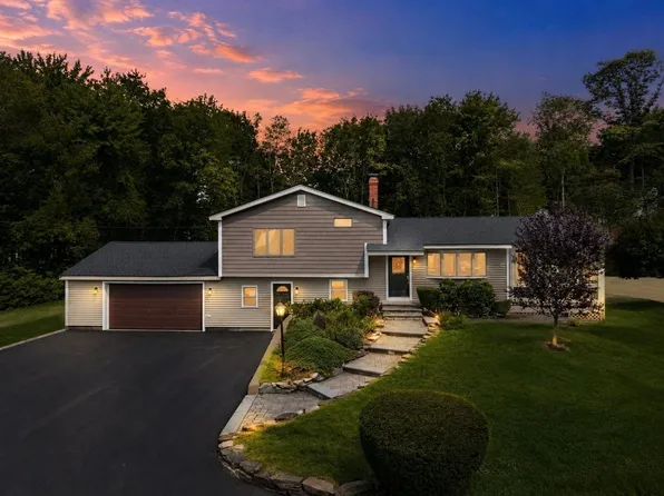 14 Clarence St, Billerica, MA 01821