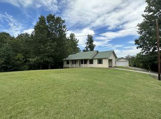 620 Pine Lake Rd, Lexington, TN 38351