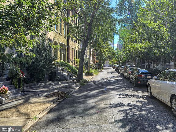 3rd image of 2203 Saint James St