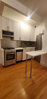 Rented by Manhattan Best Realty, Inc. | media 1