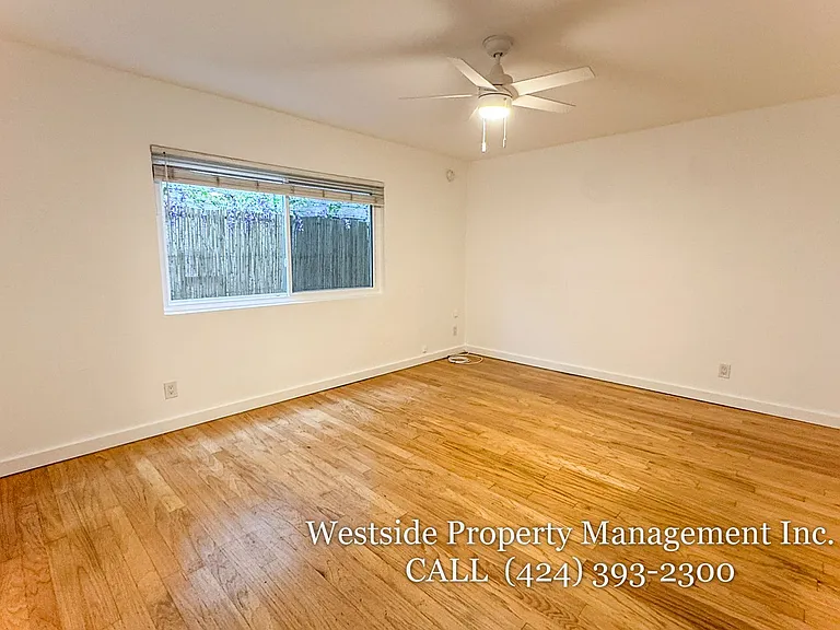 416 Rose Ave #4 — Photo 4