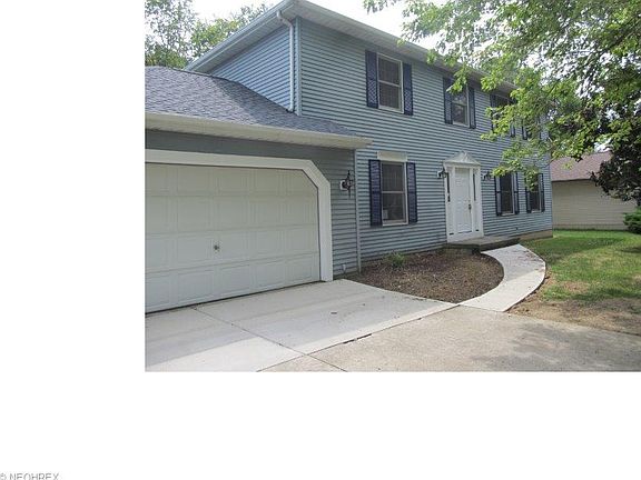2nd image of 13239 Rosewood Ln