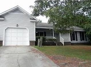 7437 Beaver Run Dr, Fayetteville, NC 28314