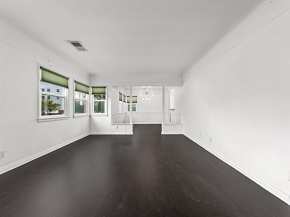 5th image of 3863 Westwood Blvd