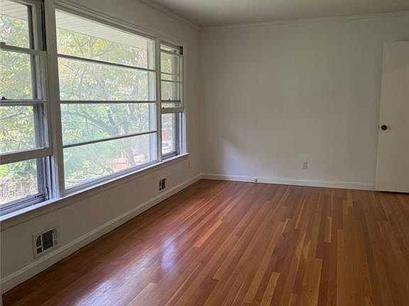 5th image of 4455 Hillpine Rd