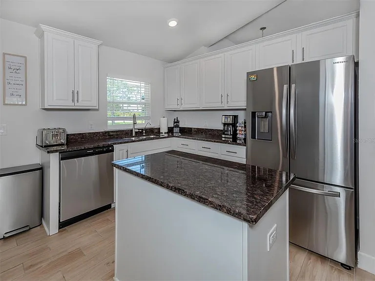 1190 Euclid Rd — Photo 26