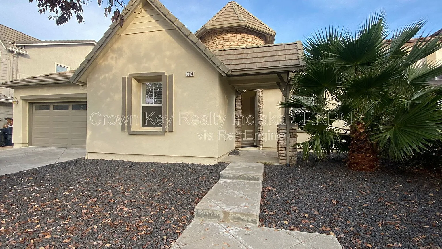 724 Shelli St photo 1