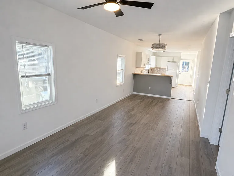 5439 Attaway St — Photo 9