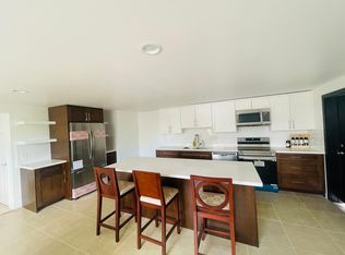 1810 Kilohi St #B, Honolulu, HI 96819