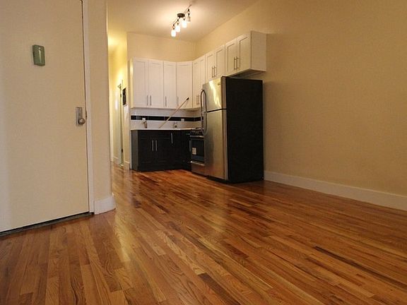 2nd image of 270 Himrod St APT 1l