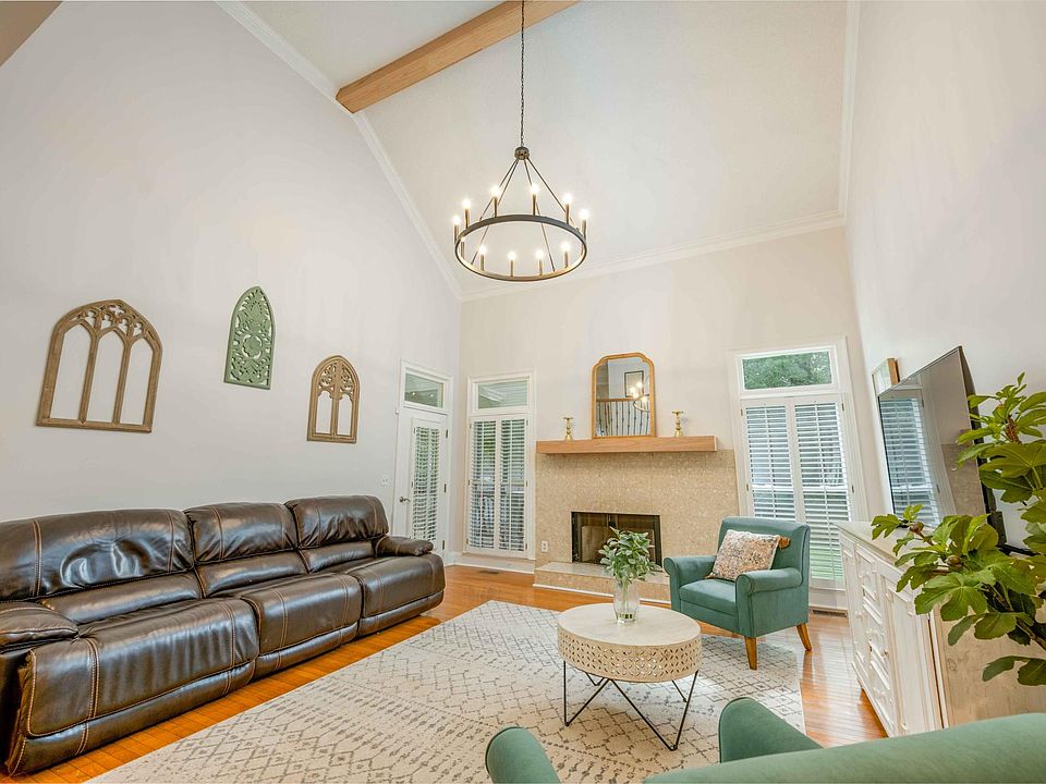 1st image of 12205 Spring Place Ln