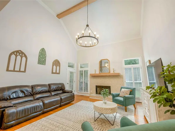 12205 Spring Place Ln, Alpharetta, GA 30004