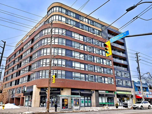 11 Superior Ave #907, Toronto, ON M8V 0A7