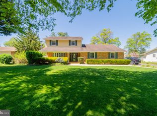 742 Dukes Rd, Vineland, NJ 08361