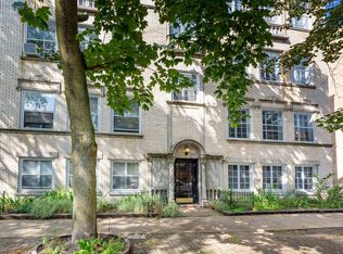 7362 N Damen Ave APT 1N, Chicago, IL 60645