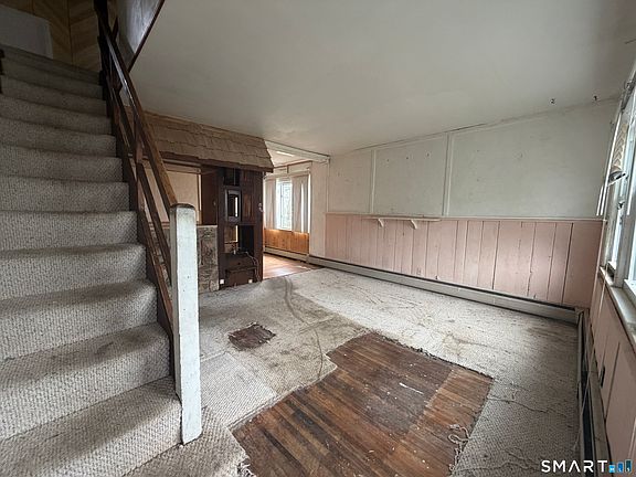 2nd image of 46 Vought Place
