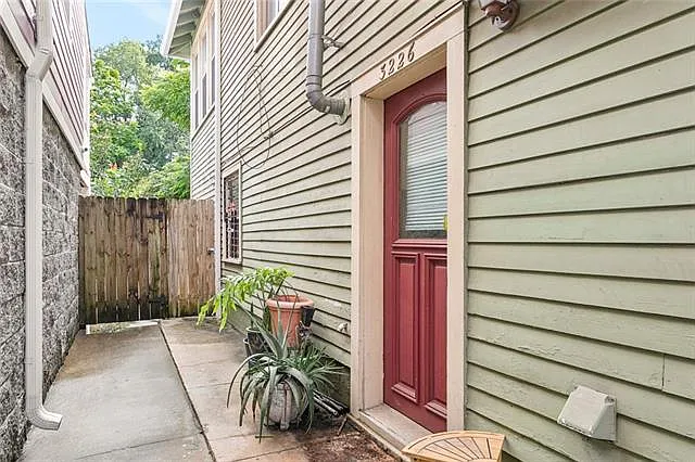 3226 Palmyra St — Photo 1