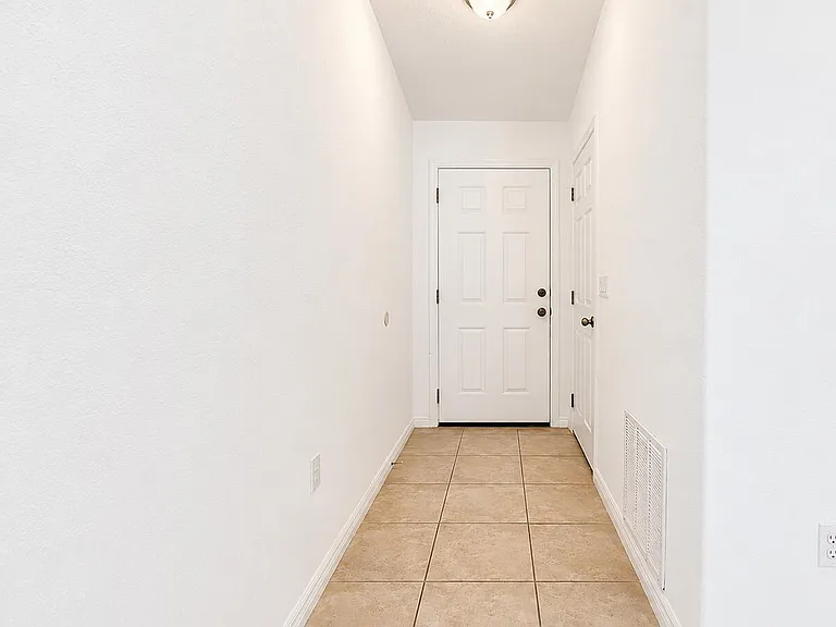 2 Sebastian Ct #B — Photo 3