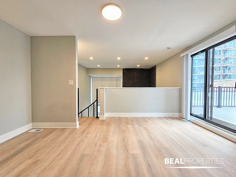 1220 North LaSalle Street — Photo 28