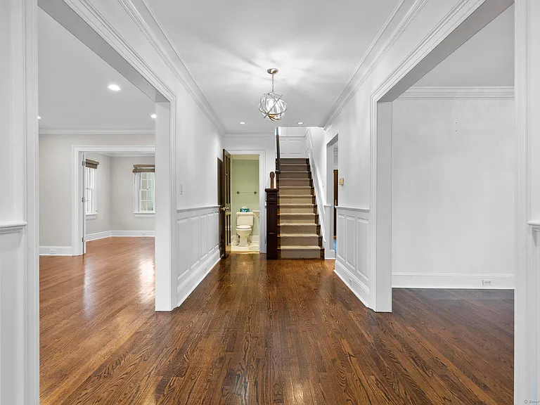 447 Reef Rd — Photo 3