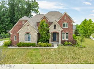 1950 Strawberry Ct, Commerce Township, MI