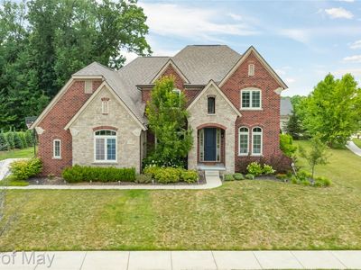1950 Strawberry Ct, Commerce Township, MI, 48382