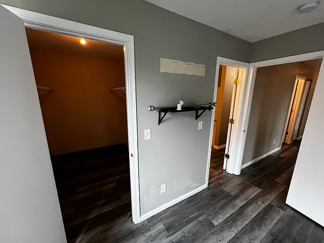 443 Rachel Cir — Photo 9